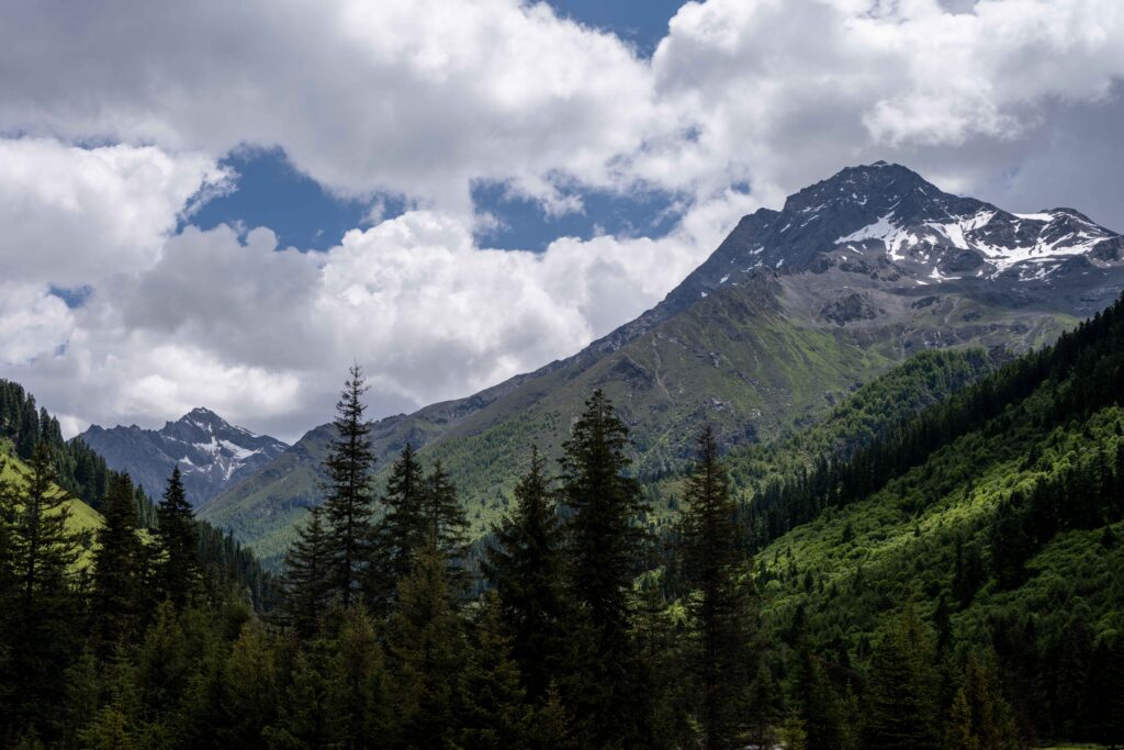 一个人自驾四川西部理小路