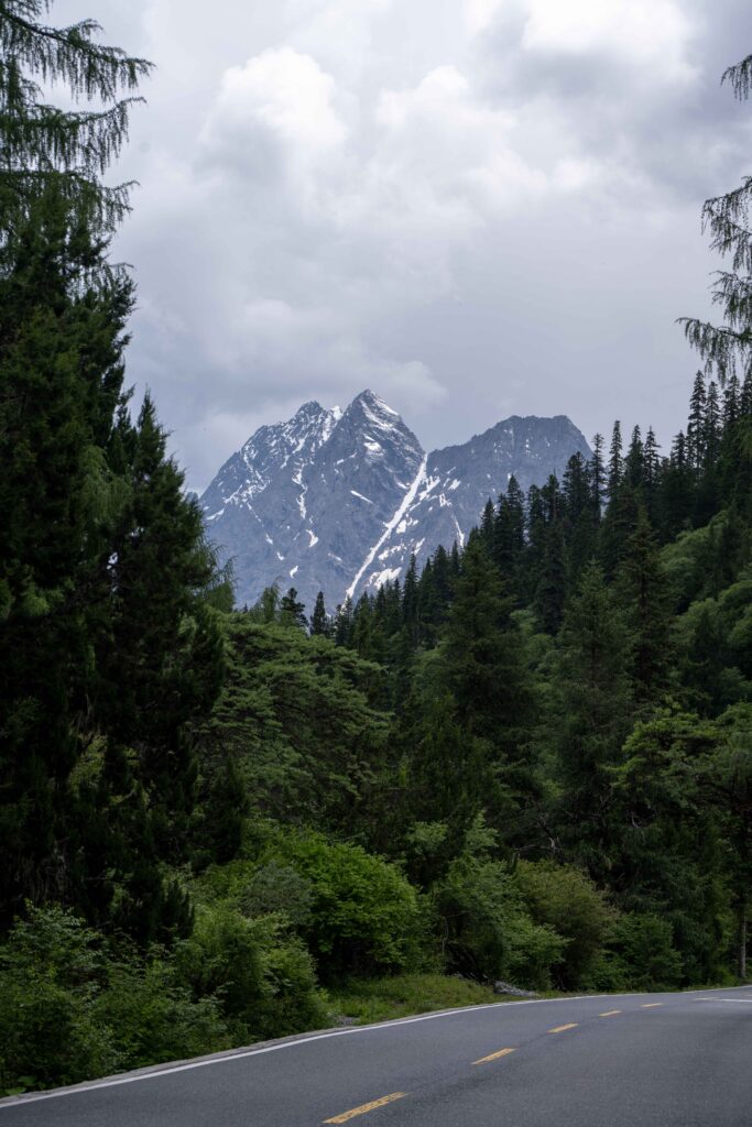 一个人自驾四川西部理小路