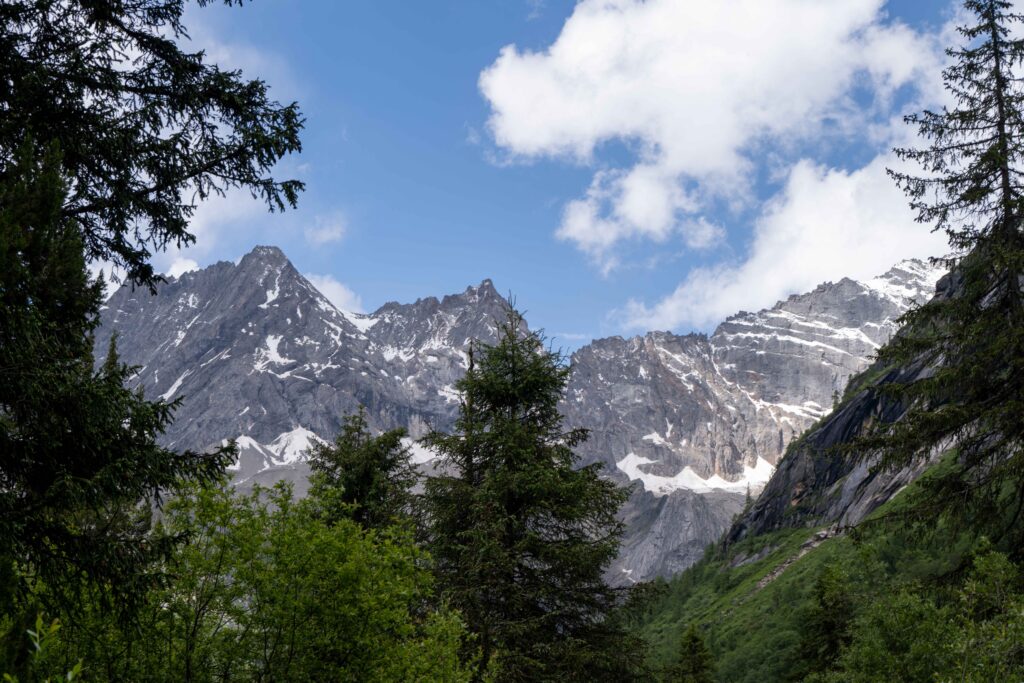 一个人自驾四川西部理小路